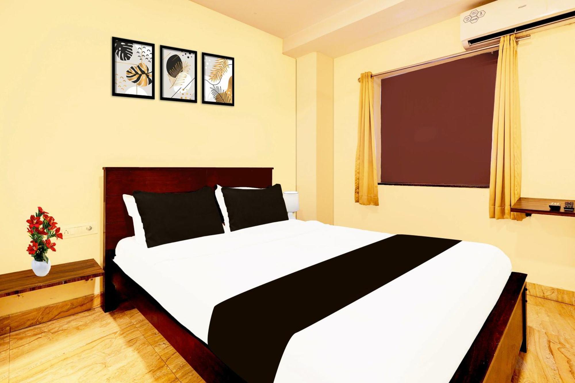 Super Hotel O Mahanadu Formerly Akshaya Bheemas Vijayawāda Exteriér fotografie