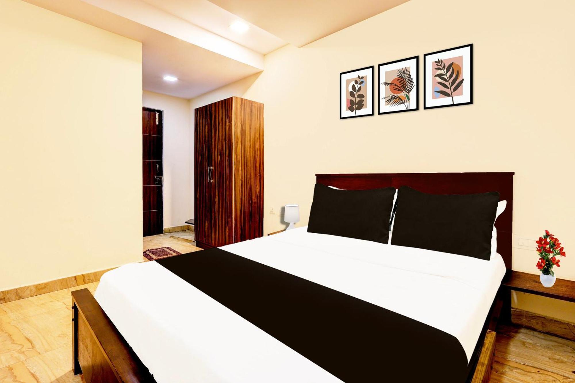 Super Hotel O Mahanadu Formerly Akshaya Bheemas Vijayawāda Exteriér fotografie