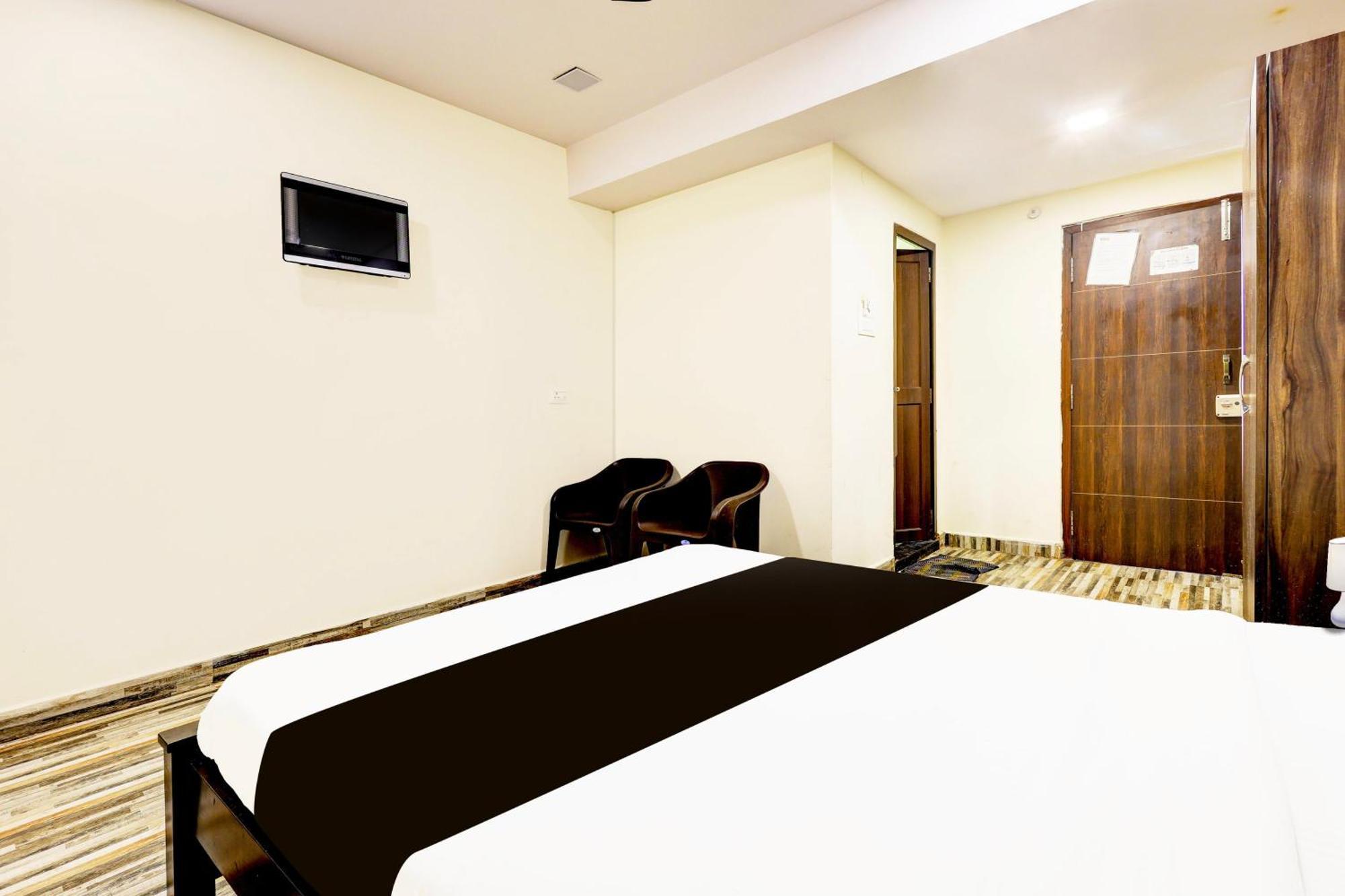 Super Hotel O Mahanadu Formerly Akshaya Bheemas Vijayawāda Exteriér fotografie