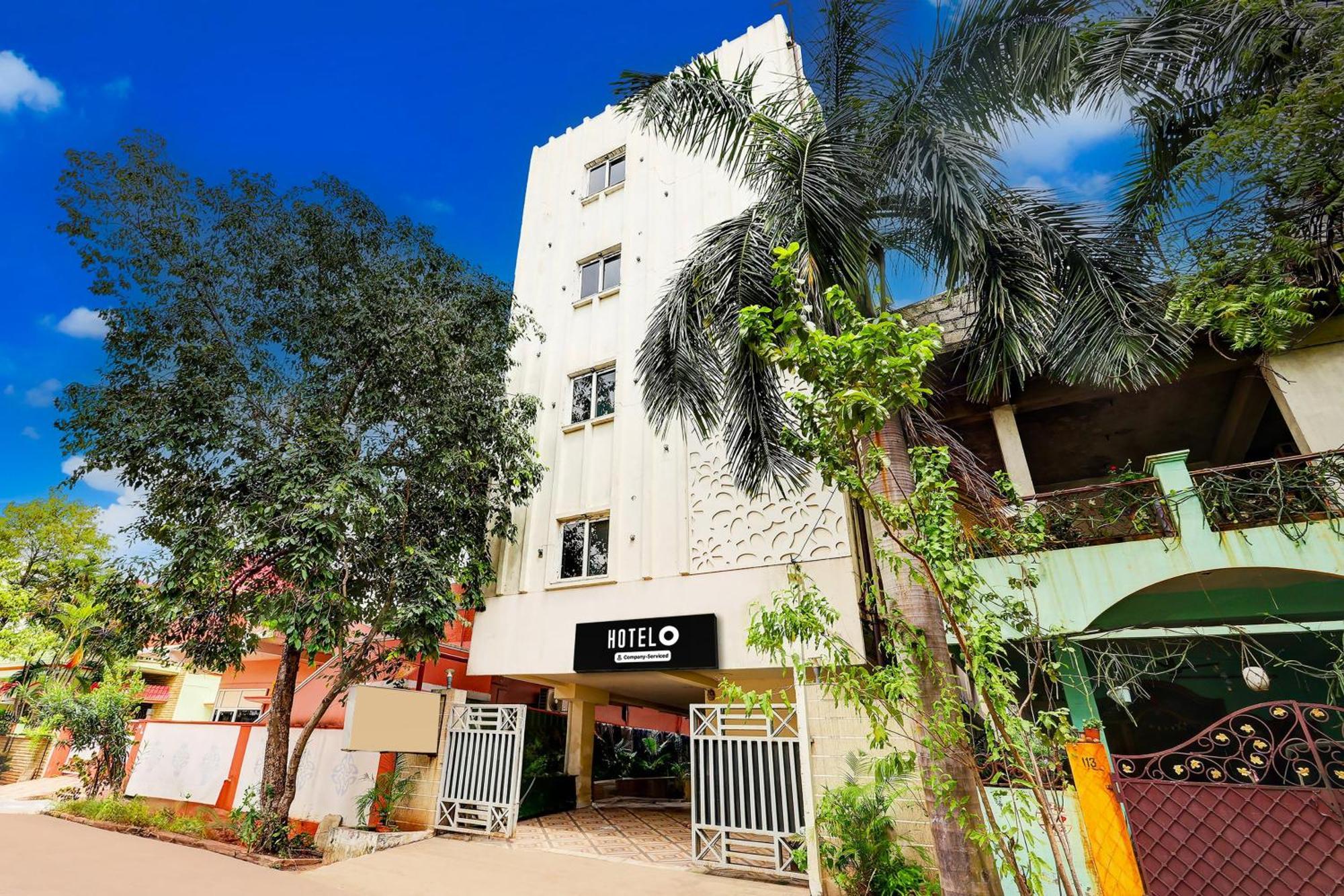 Super Hotel O Mahanadu Formerly Akshaya Bheemas Vijayawāda Exteriér fotografie